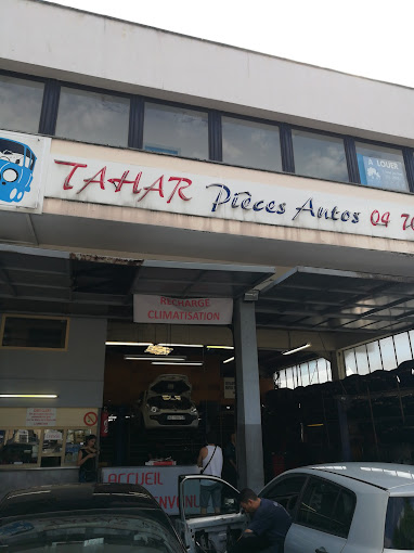 Aperçu des activités de la casse automobile GARAGE TAHAR située à ECHIROLLES (38130)